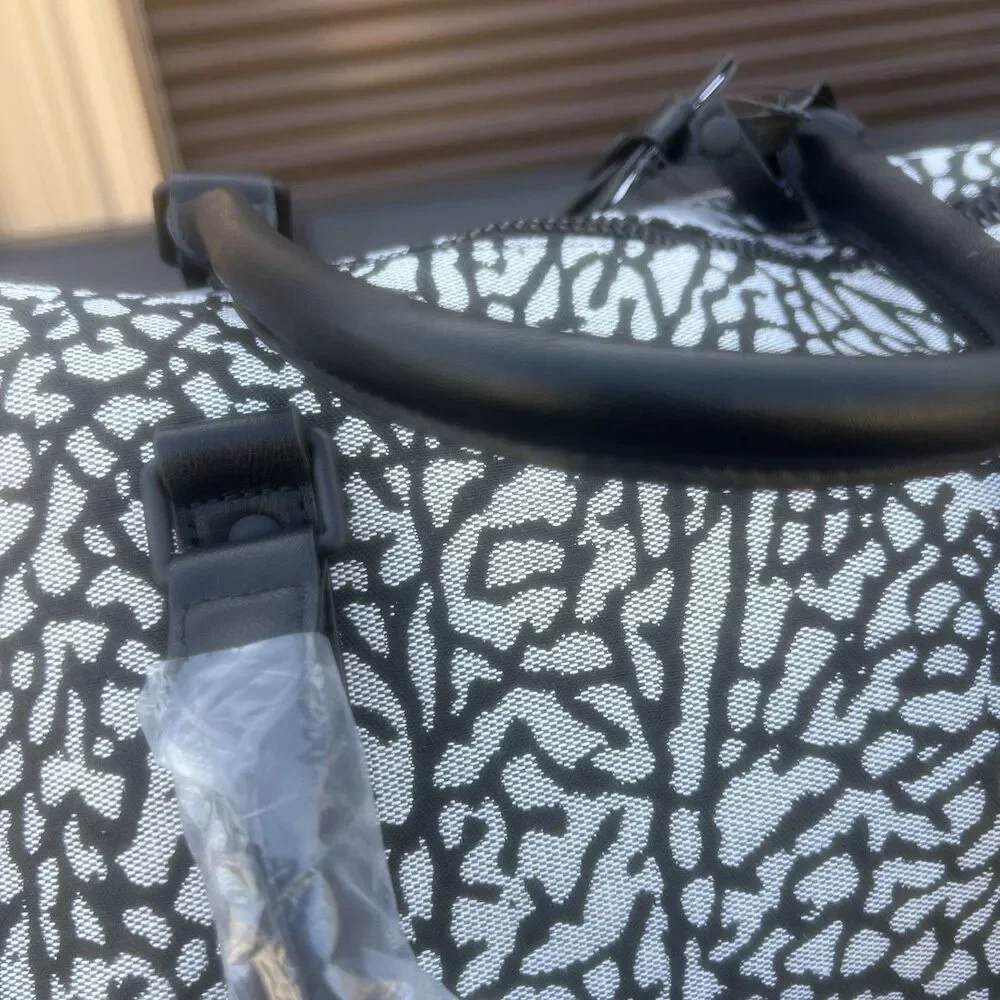 Jordan Monogram Duffle Bag Luggage Elephant Print (25L)  MM0978-100 SIZE-M